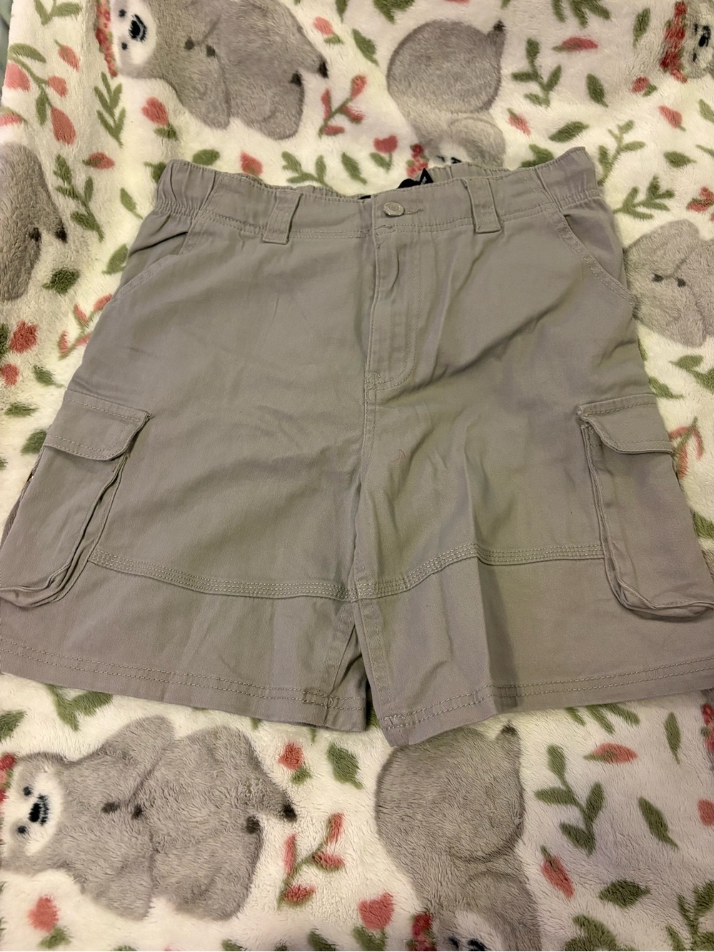Women's Cargo Shorts - Gray